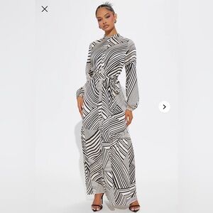 Fashion Nova Monochrome Long Sleeve Dress